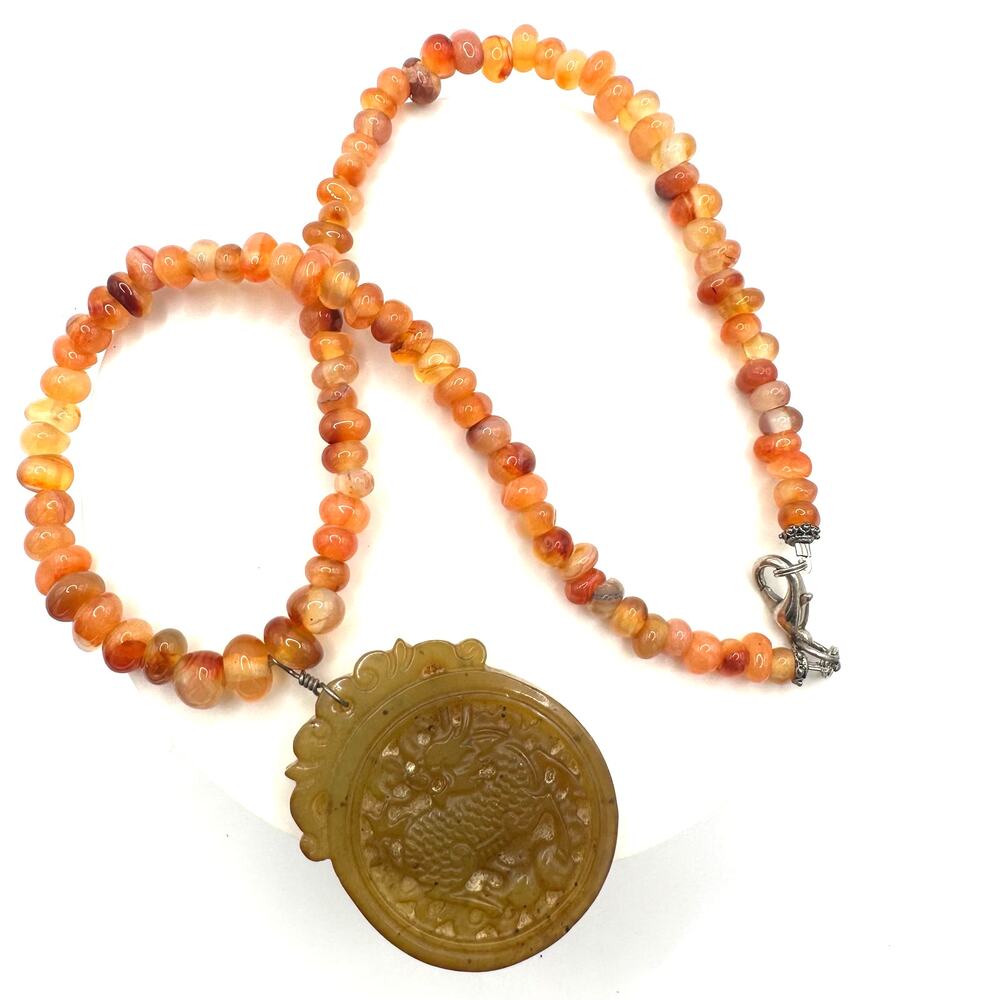 Chinese carved agate dragon pendant genuine red carnelian beads beaded necklace